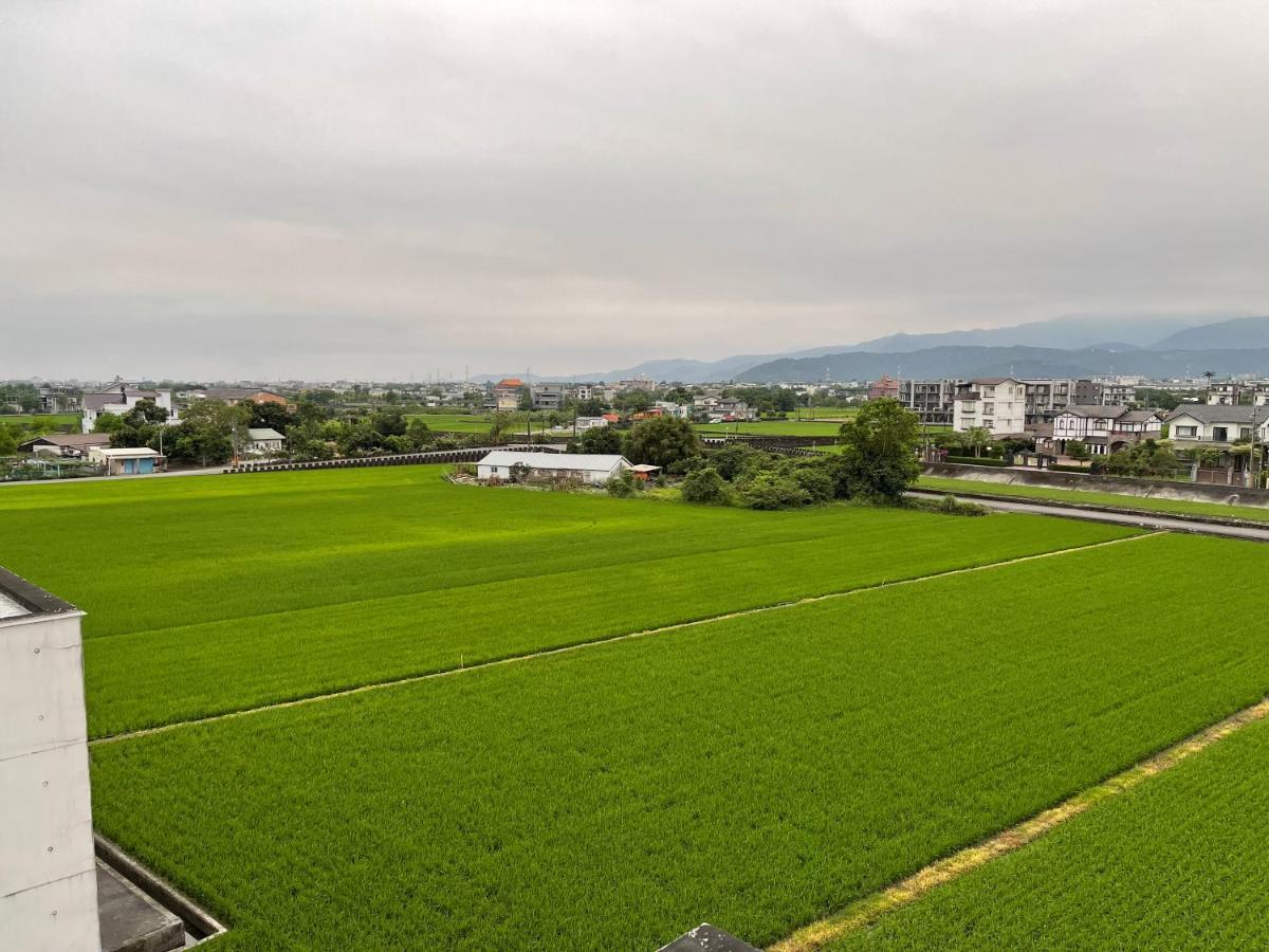 方興top會館 全新包棟電梯民宿 Sanxing Township Exterior foto