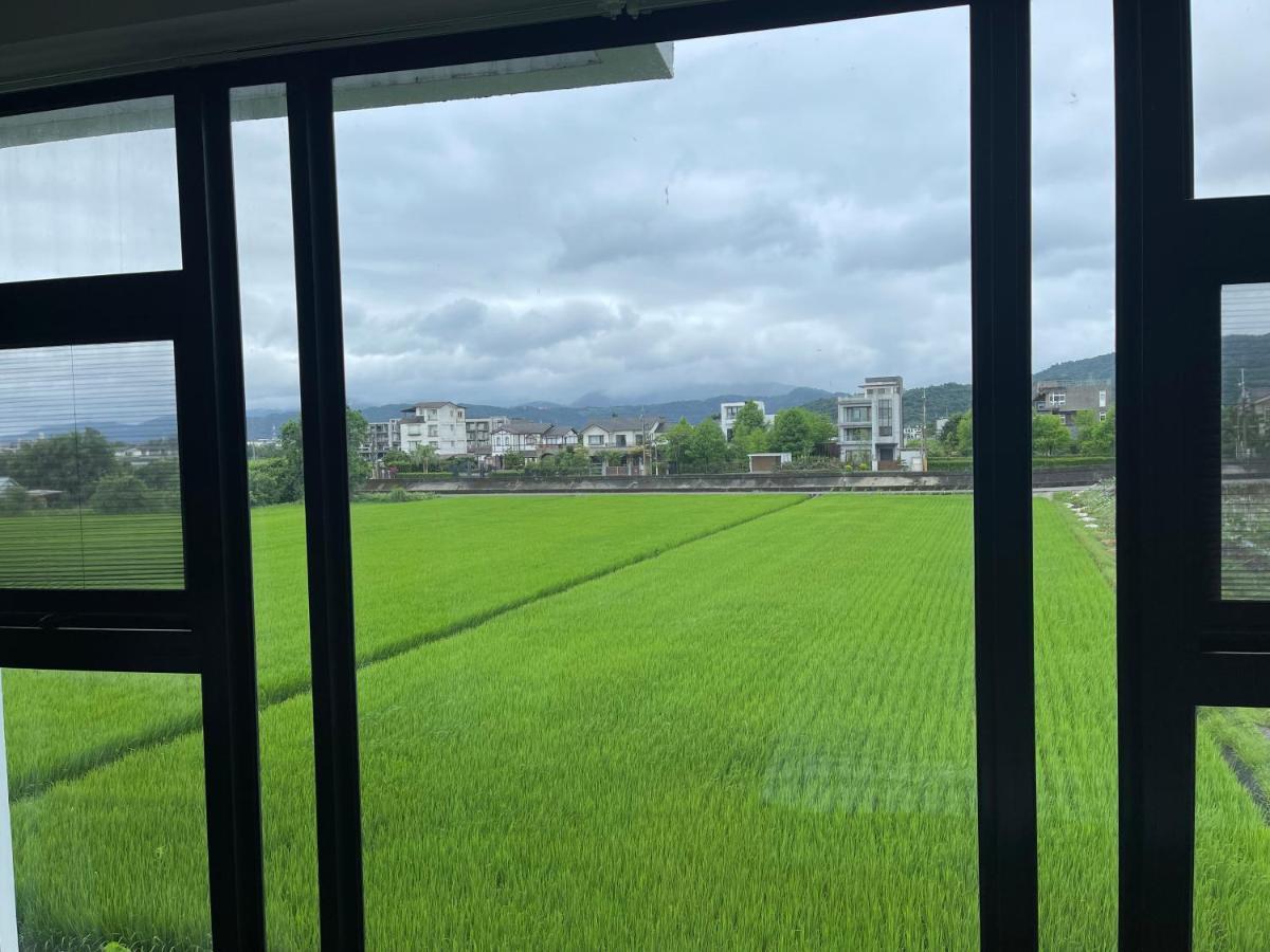 方興top會館 全新包棟電梯民宿 Sanxing Township Exterior foto